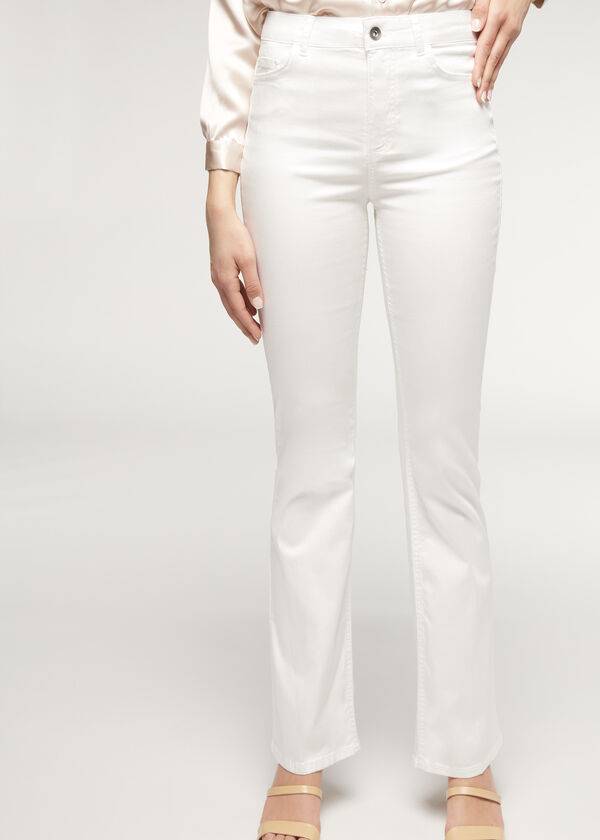 vaqueros acampanados ligeros eco light de calzedonia para mujer color blanco