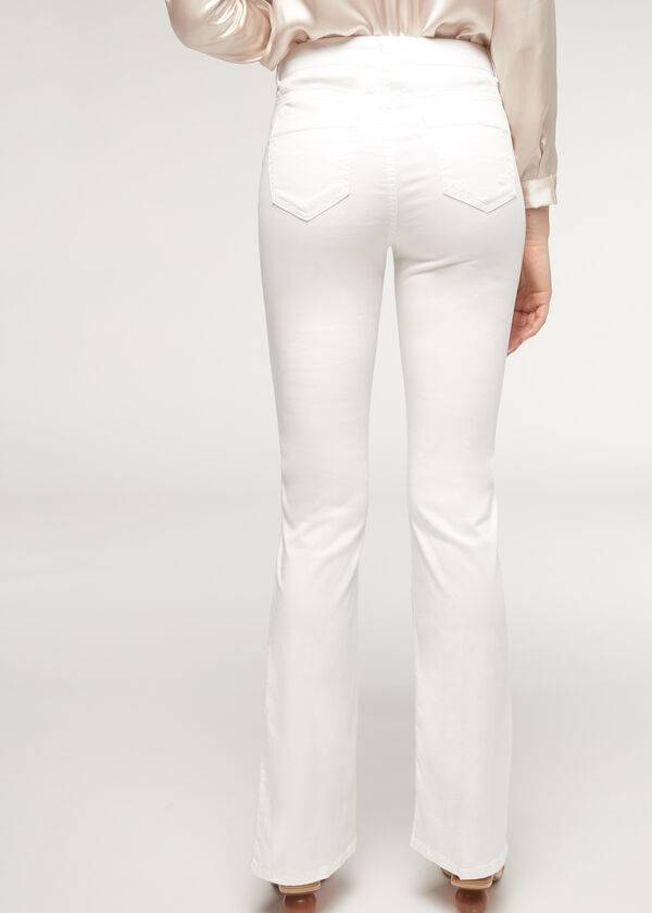 vaqueros acampanados ligeros eco light de calzedonia para mujer color blanco