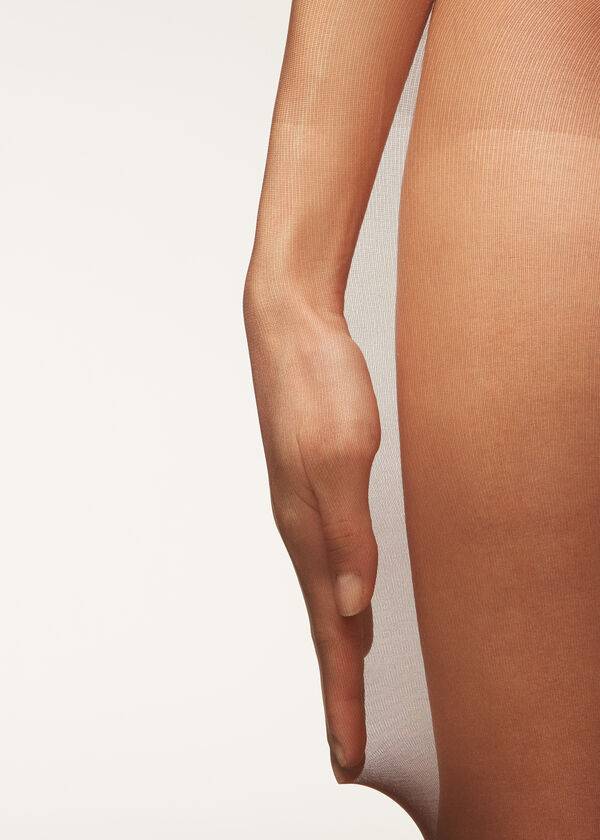 medias invisibles transparentes esenciales de 20 deniers de calzedonia para mujer color marrón